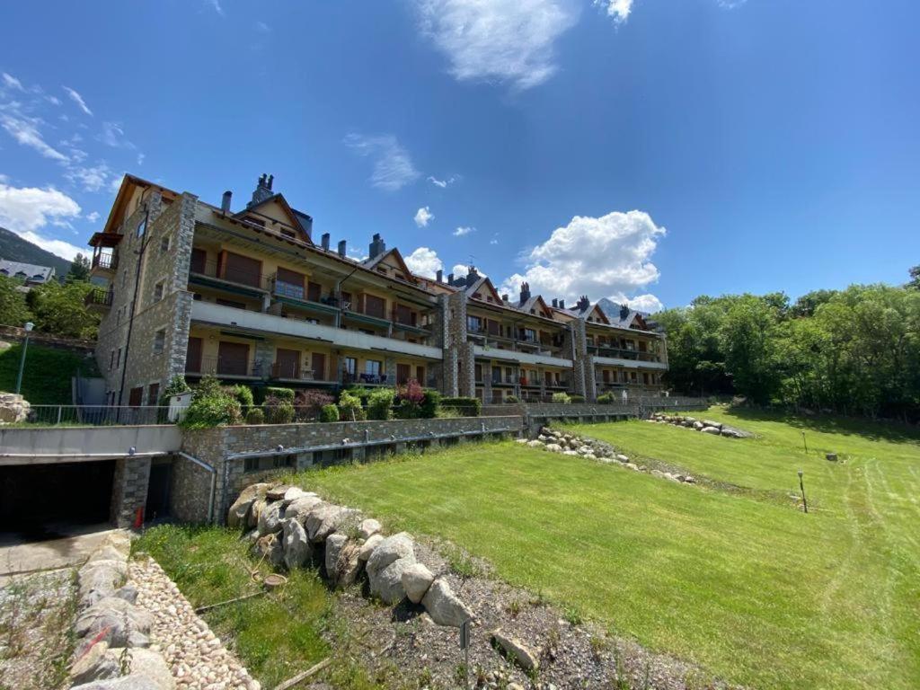 Agradable Apartamento Con Jardin Privado En Cerler Extérieur photo